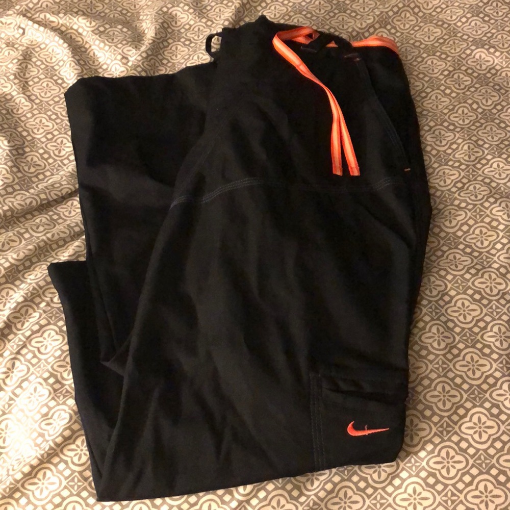 nike capri joggers